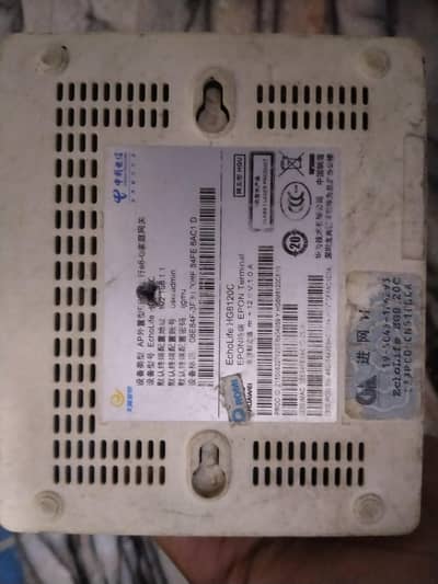Huawei EchoLife HG8120C Fiber ONT Modem