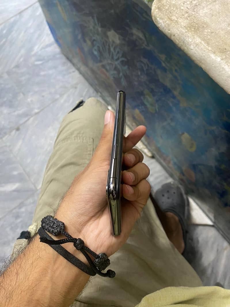 Apple iPhone X 1