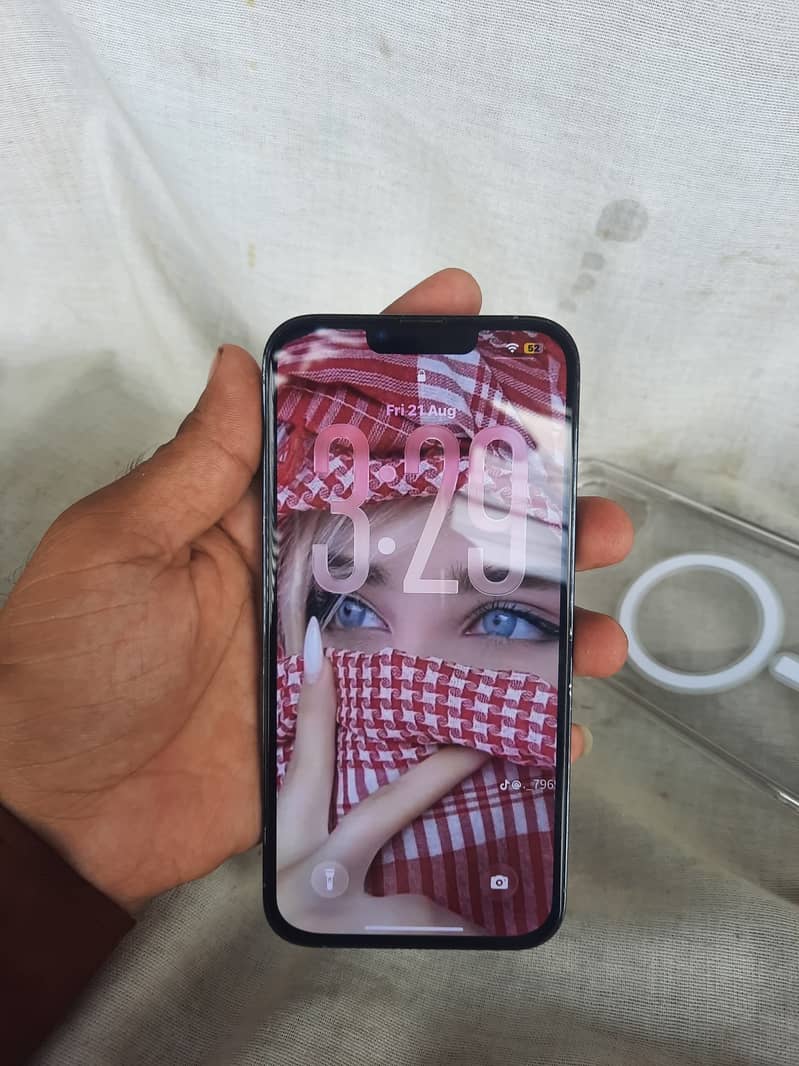 Apple iPhone 13 Pro Max 8