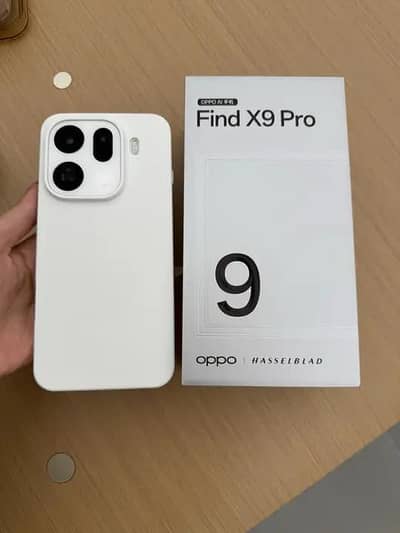 OPPO Find X9 Pro with box