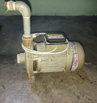Motor for sale(03327131415).