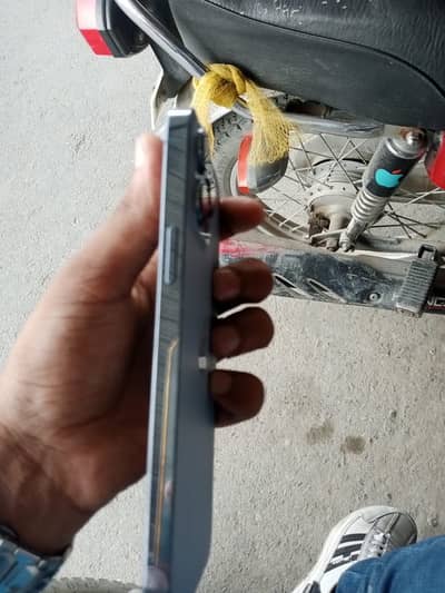 I phone 13 pro max not pta