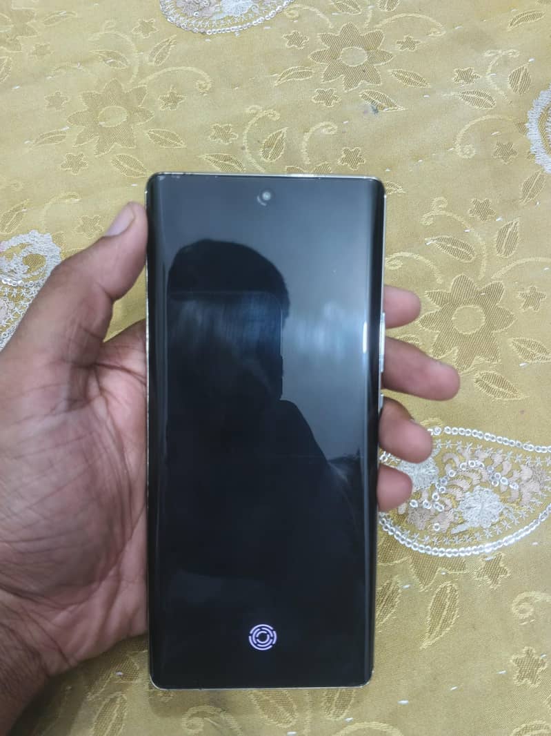TECNO SPARK 20 PRO PLUS 1