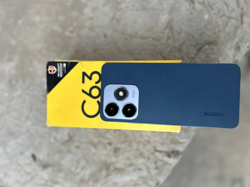 Realme C63 4