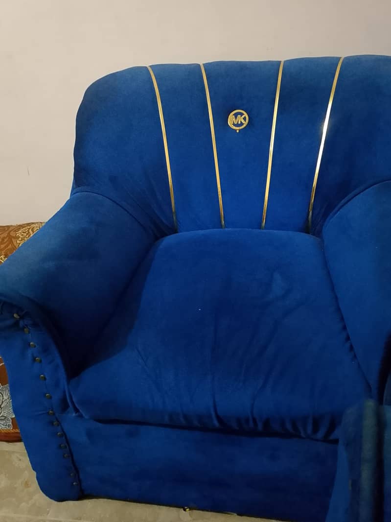 Sofa set 0