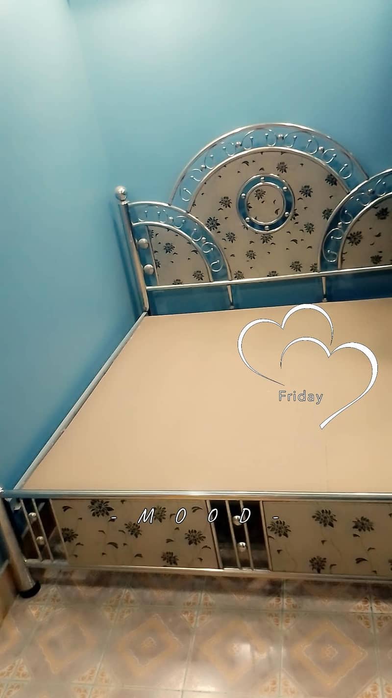 double bed 0