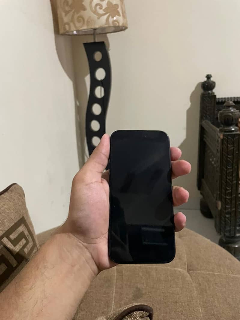 Apple iPhone 15 Pro 1