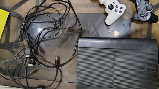 ps3 slim with controllers and cabels