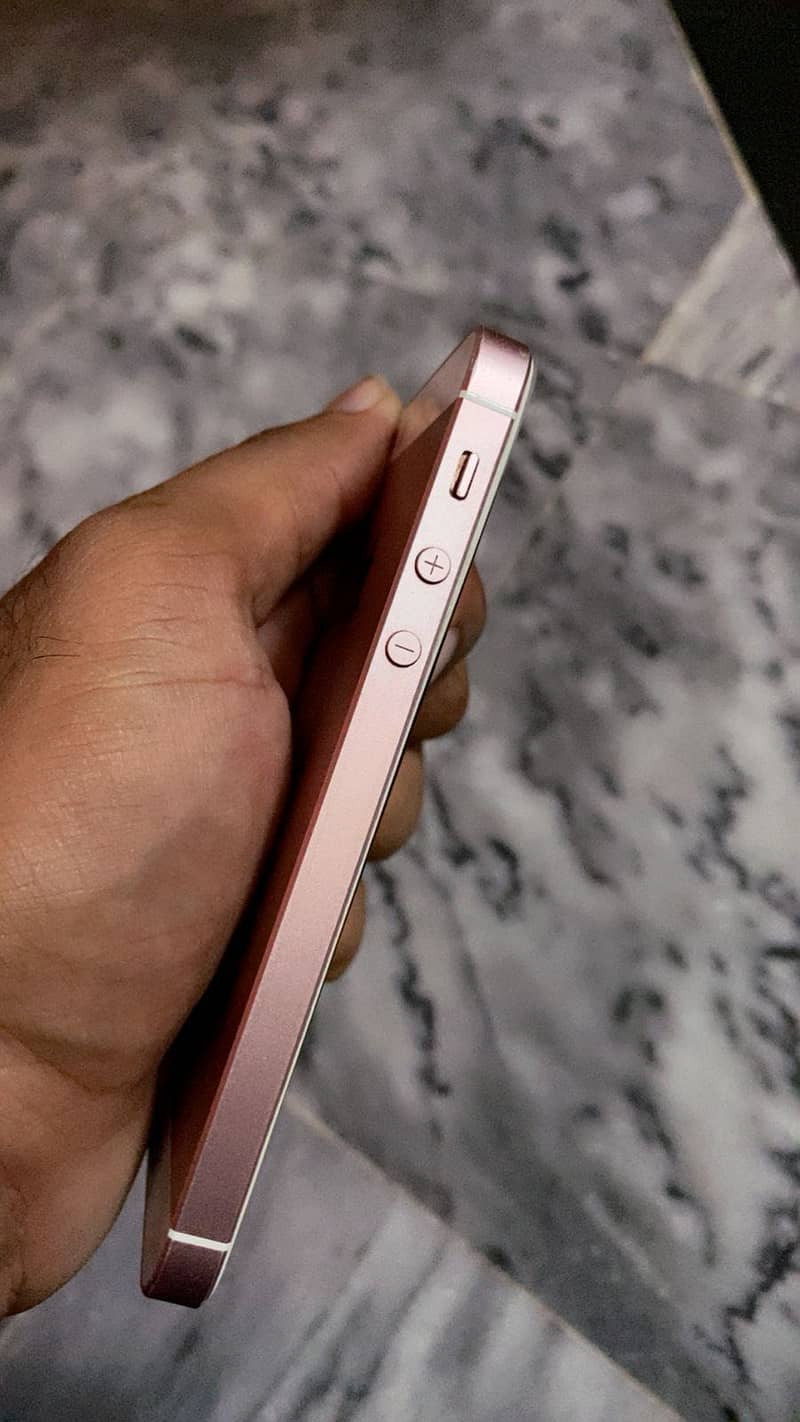Apple iPhone SE 1