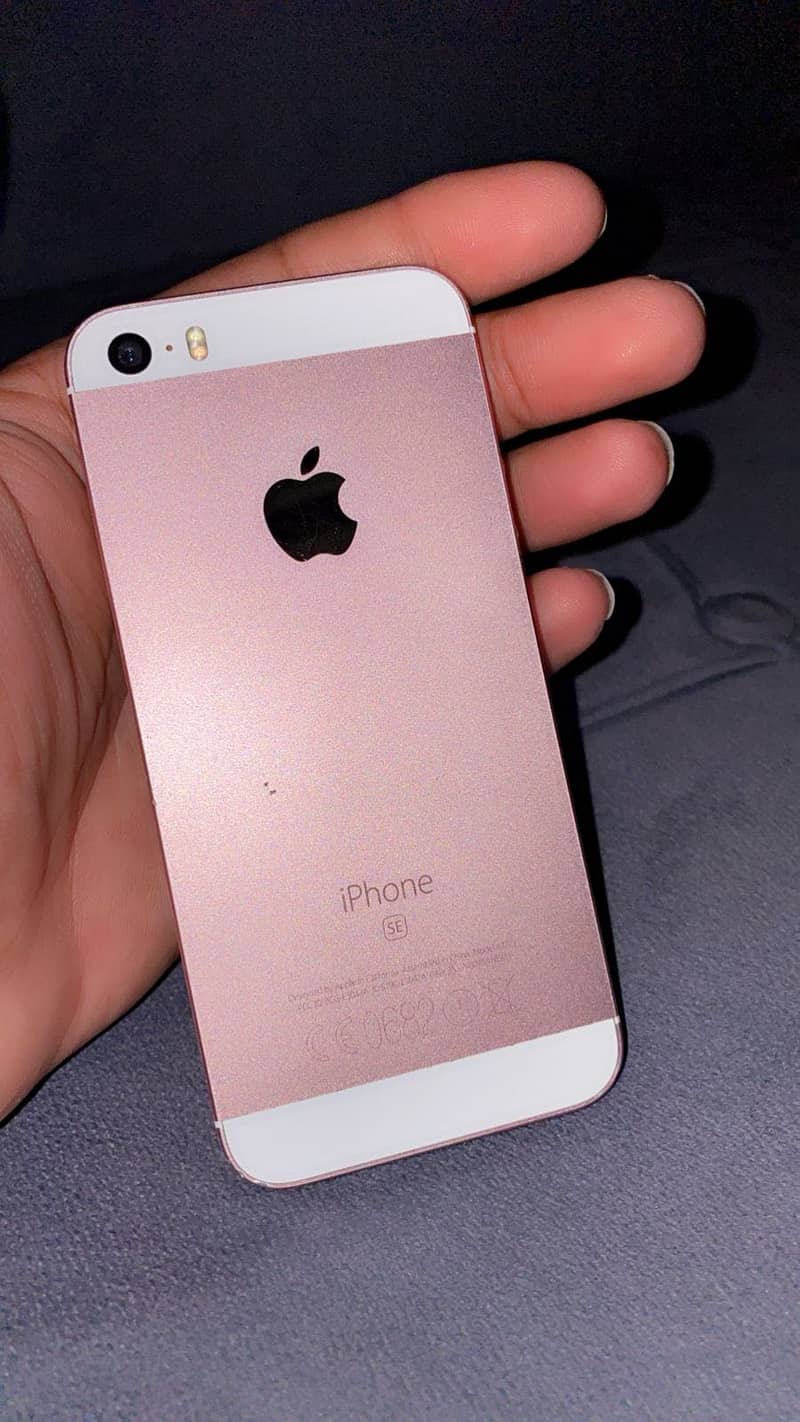 Apple iPhone SE 3