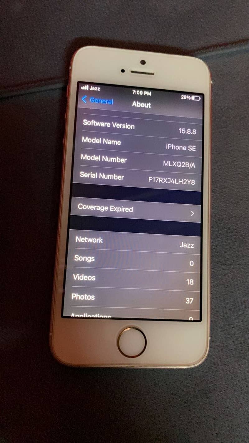 Apple iPhone SE 4