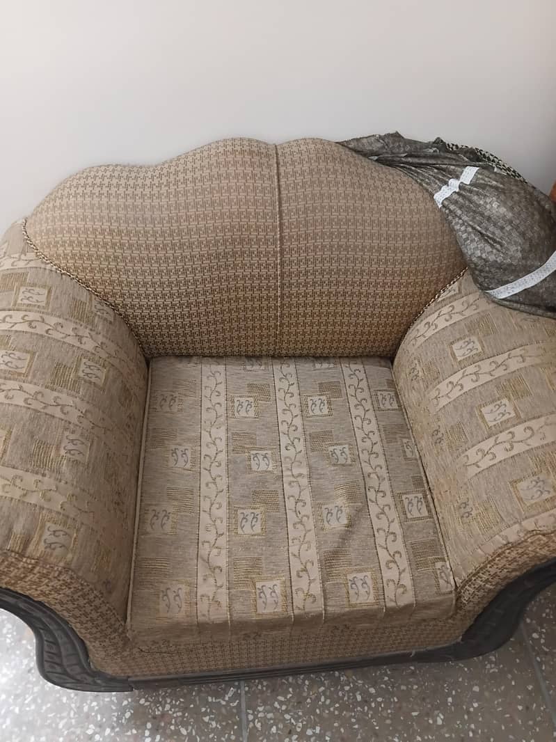 5 seater sofa 0