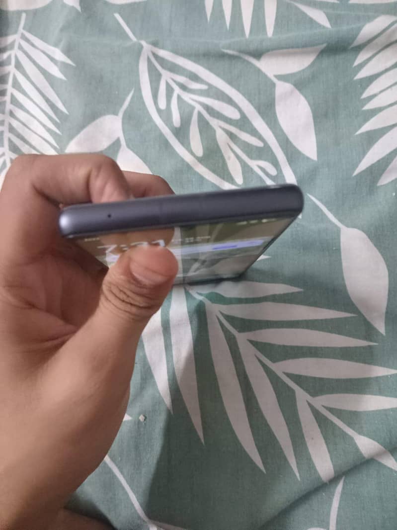 Google Pixel 7a 4