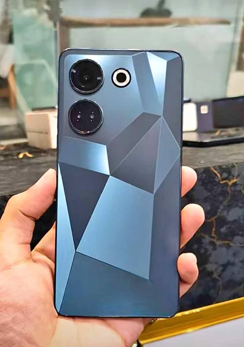 Tecno CAMON 20 Pro 1
