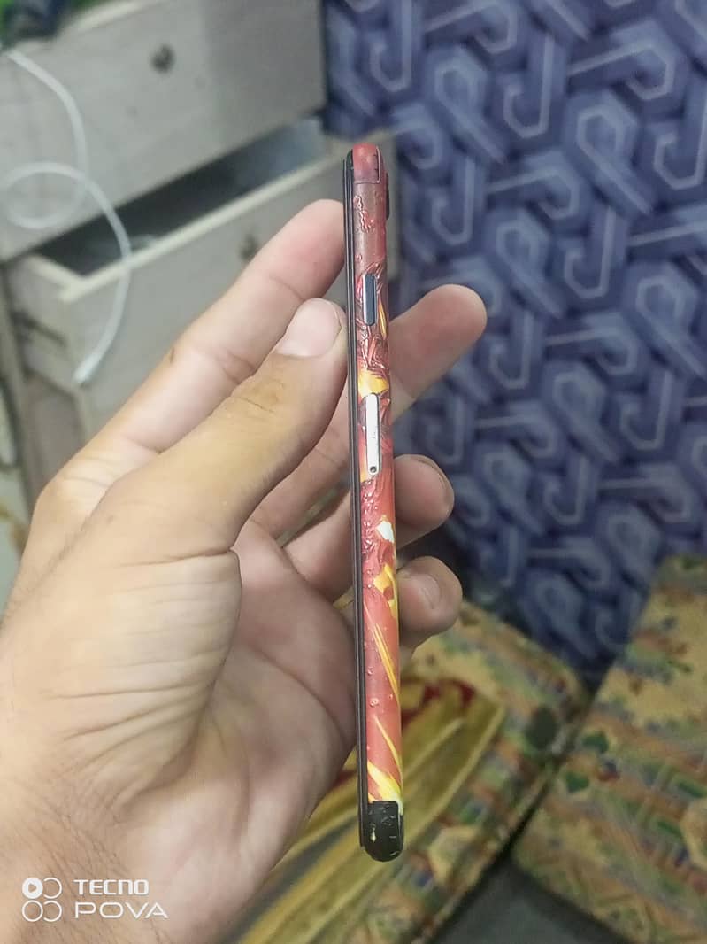 Apple iPhone 7 2
