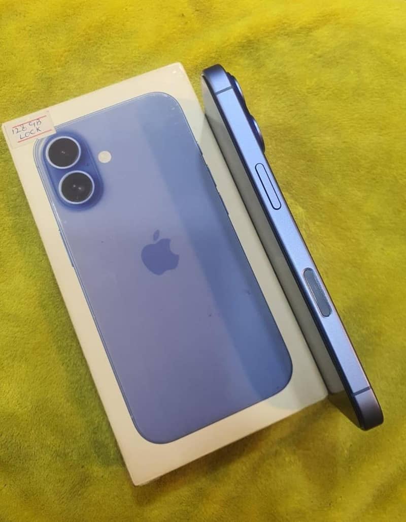Apple iPhone 16 1