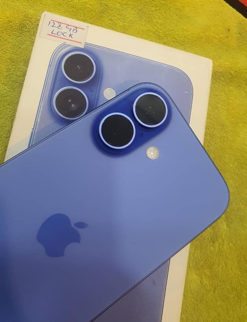 Apple iPhone 16 2