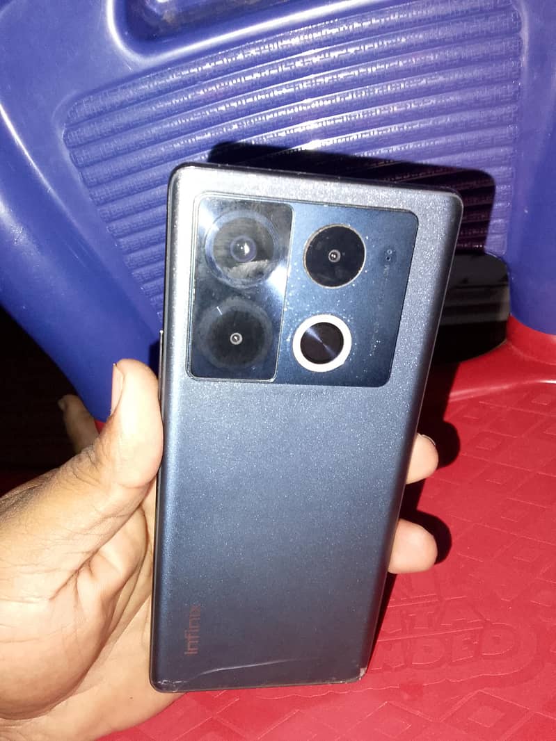 Infinix Note 40 Pro 3