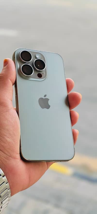 Apple iPhone 15 Pro