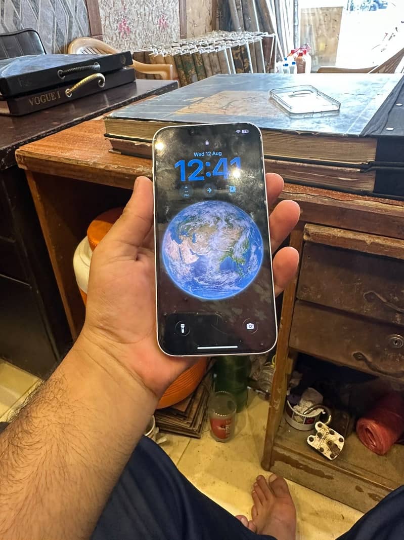 Apple iPhone 14 Plus 2