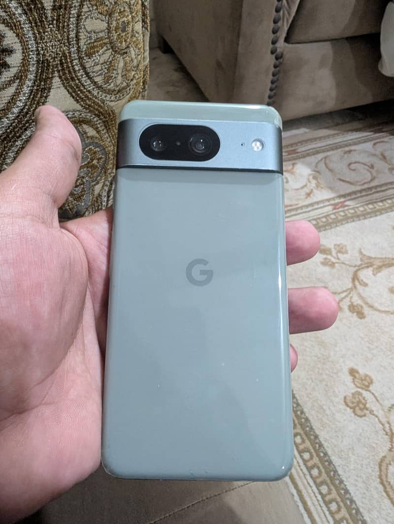 Google Pixel 8 1