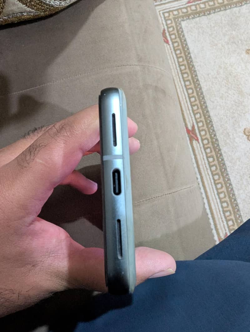 Google Pixel 8 3
