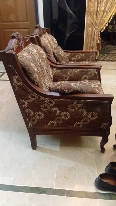 seesham wood 5 seater sofa set with table