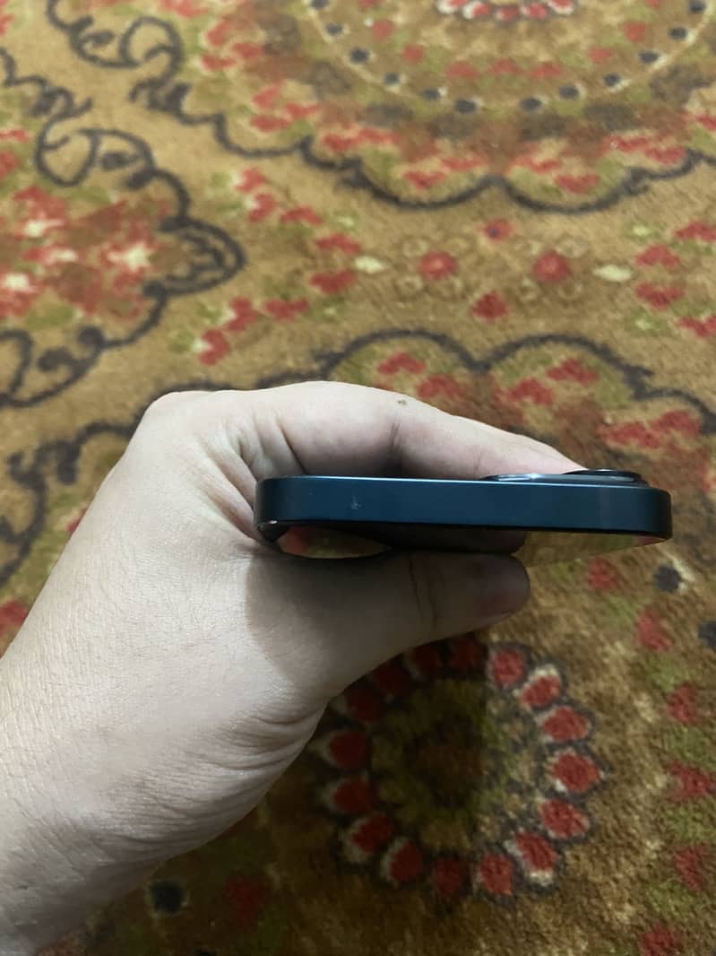 Apple iPhone 14 1
