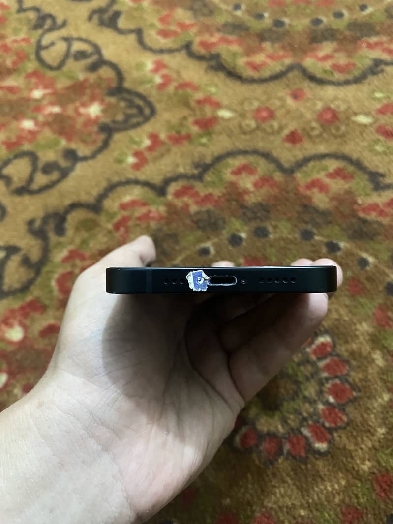 Apple iPhone 14 5