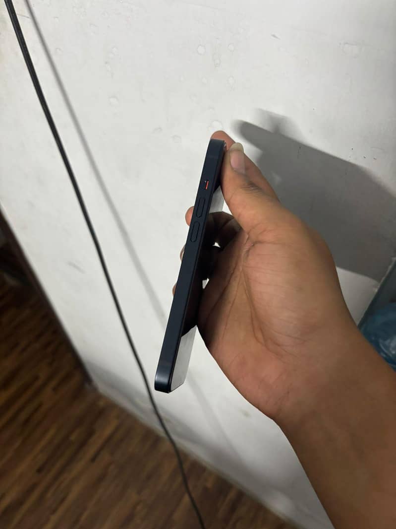 Apple iPhone 14 5