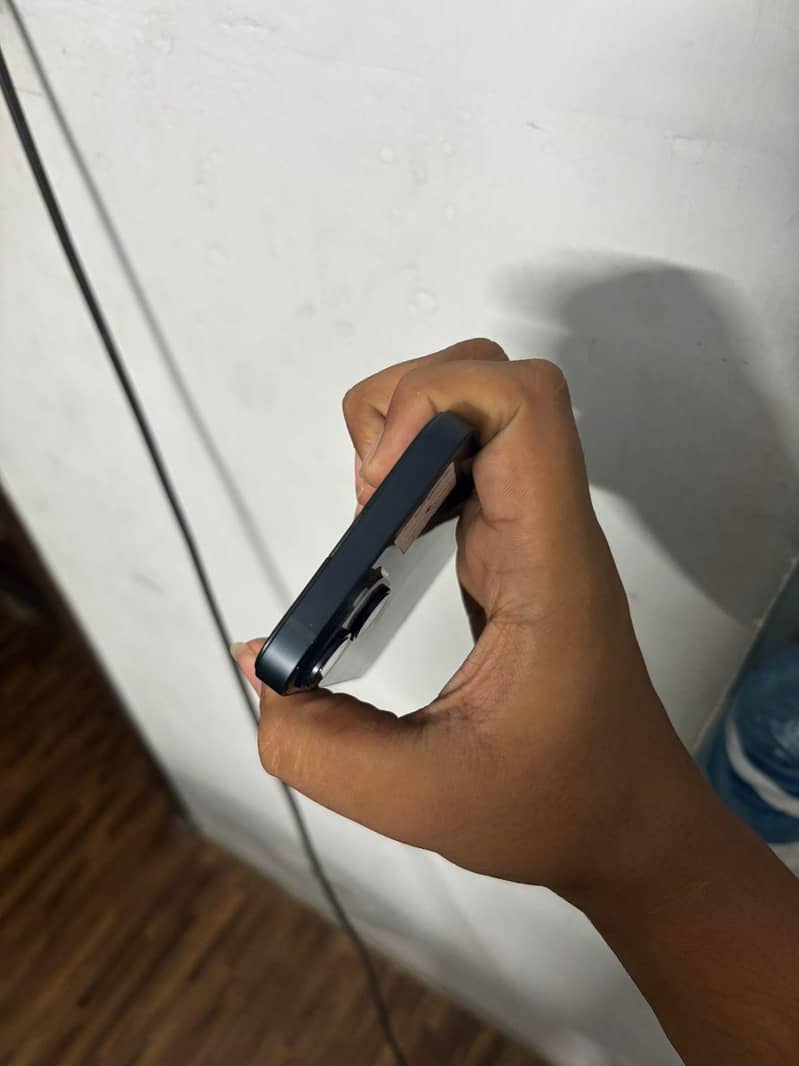 Apple iPhone 14 6
