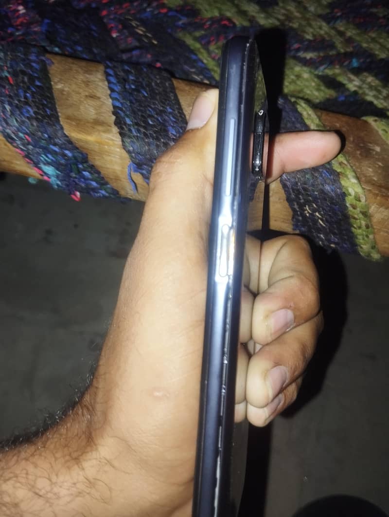 Xiaomi Redmi Note 9 Pro 3