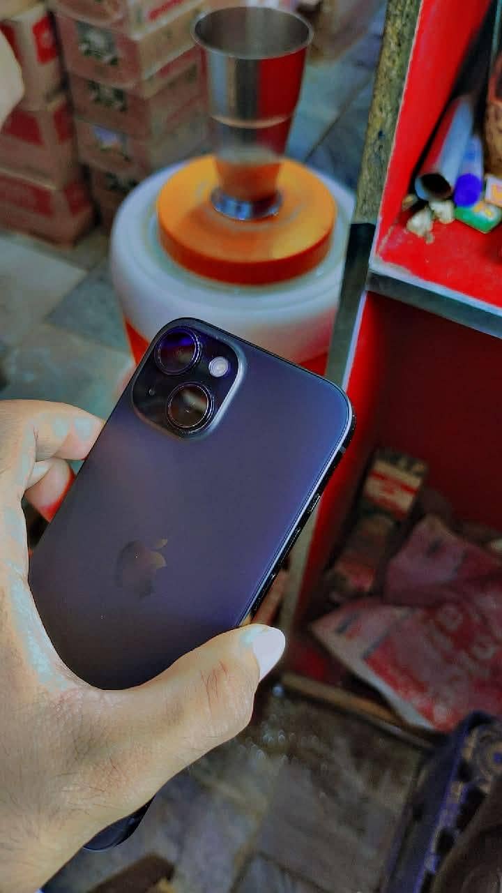 Apple iPhone 15 1