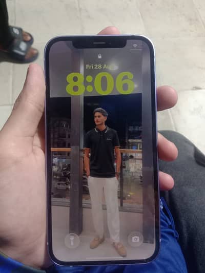iPhone 12
