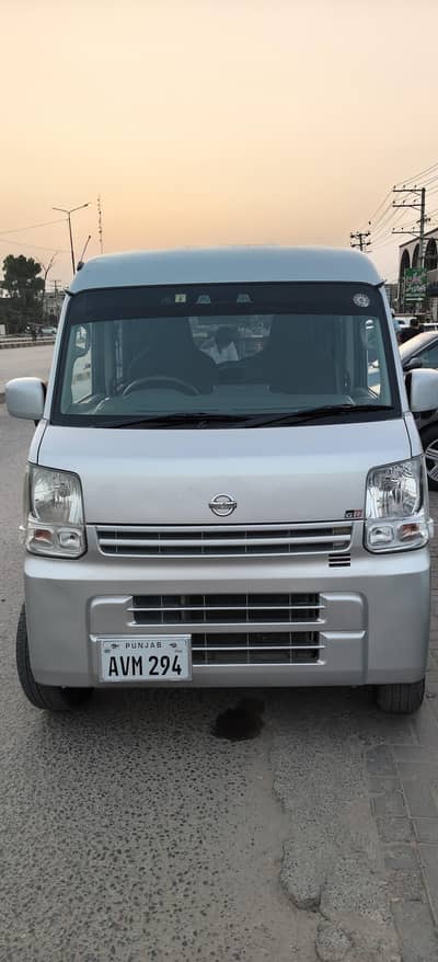 Nissan clipper