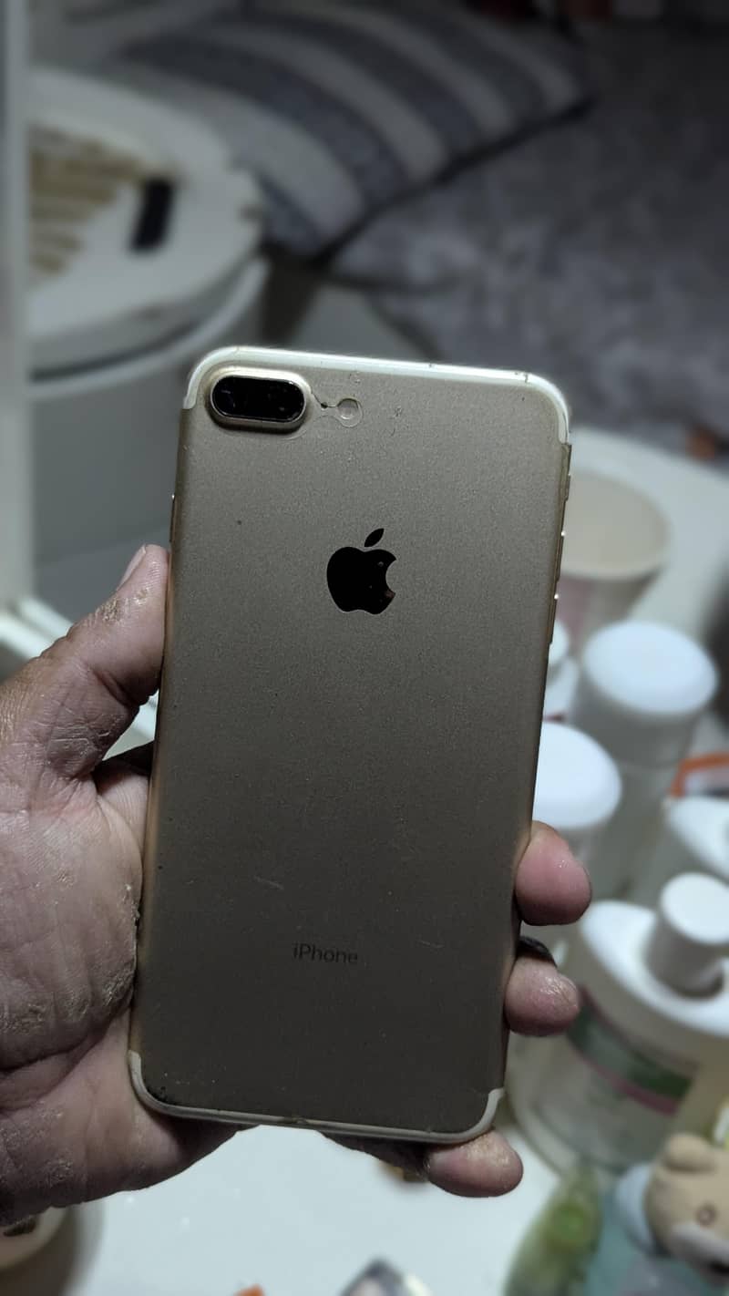 Apple iPhone 7 Plus 0