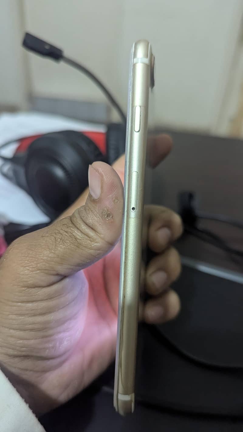 Apple iPhone 7 Plus 4