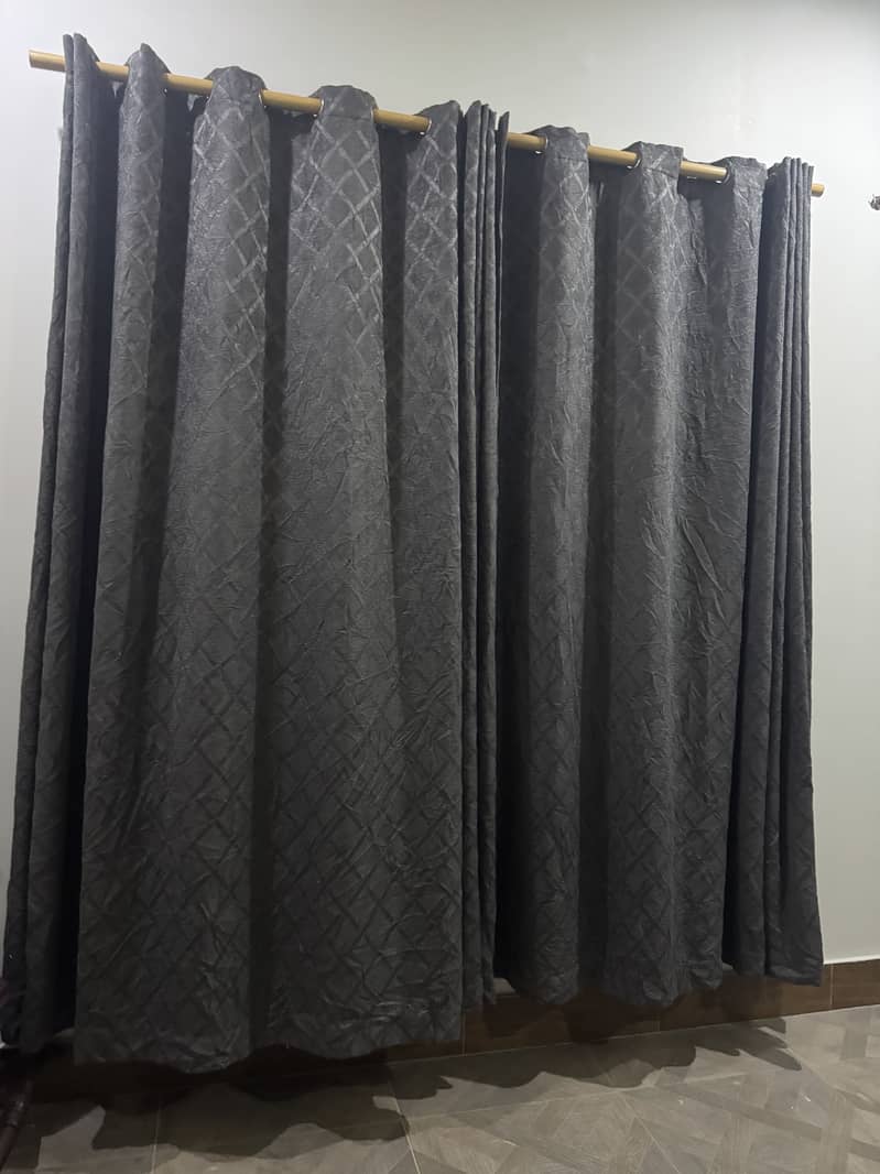 Curtains 0