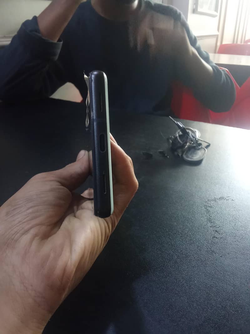Google Pixel 6a 3
