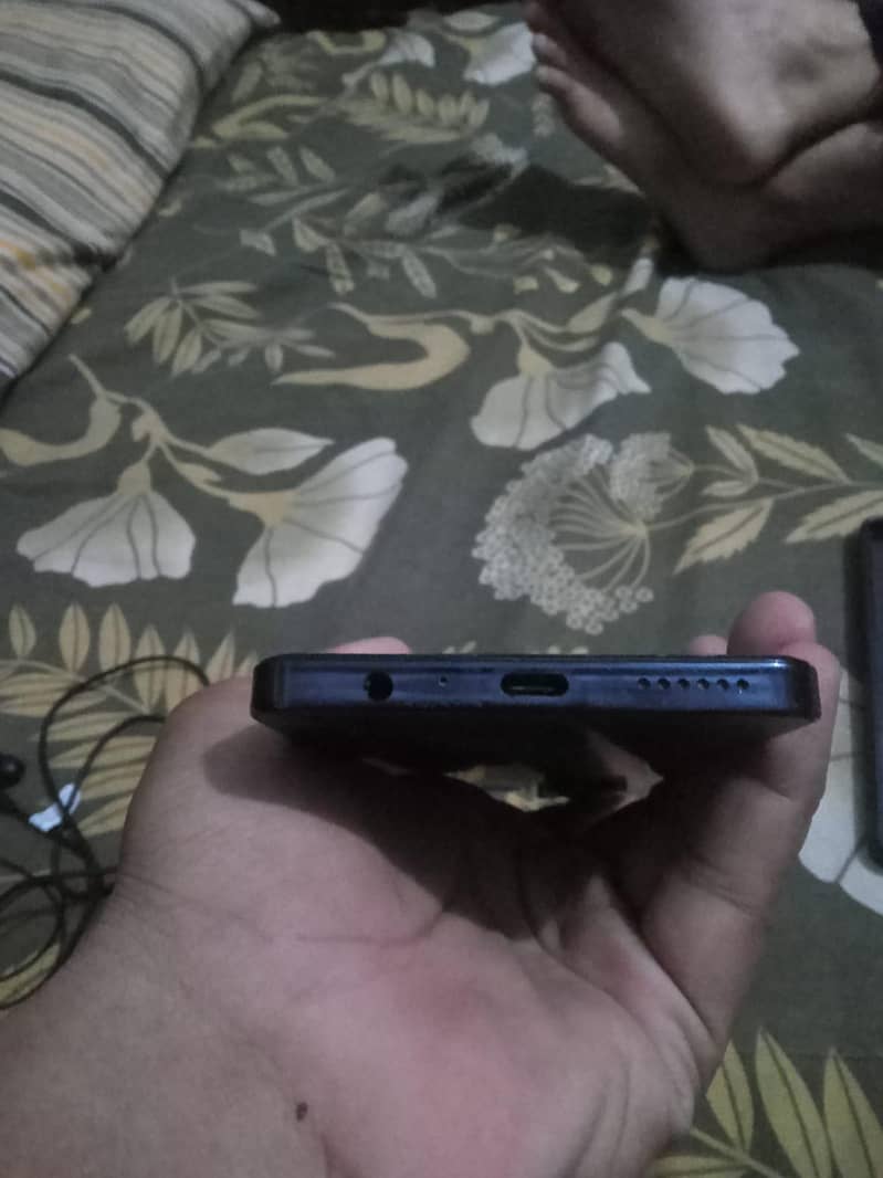 Mobile 3