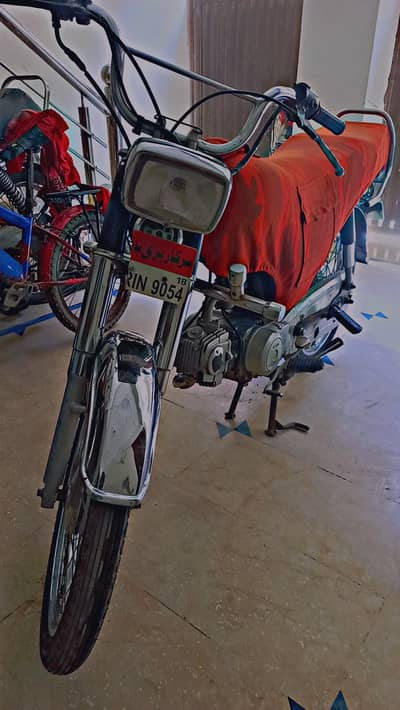 HONDA CD 70