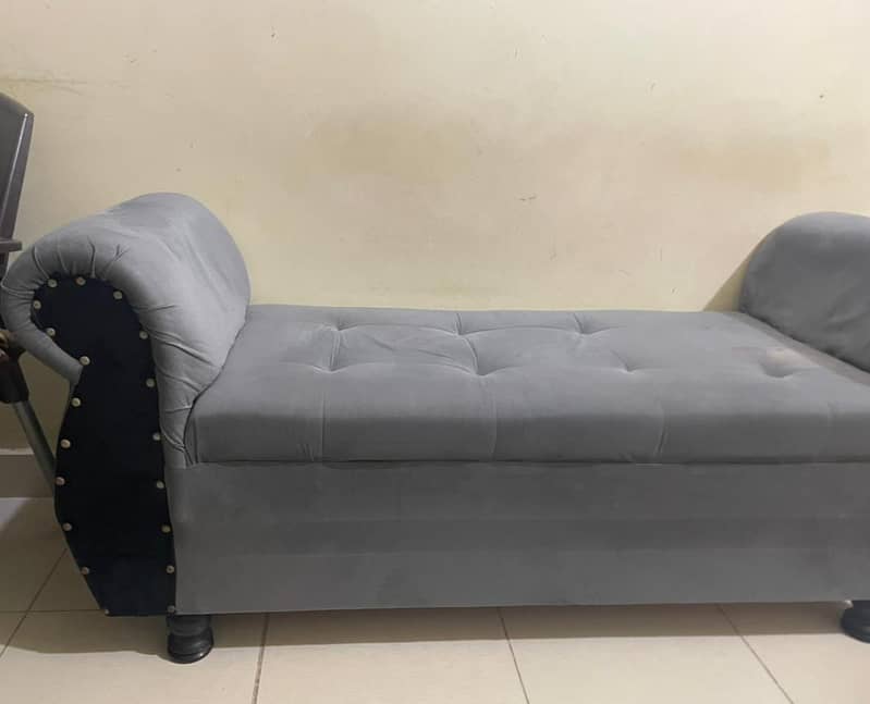 SETI Sofa 2