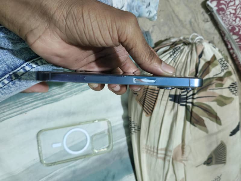 Apple iPhone 13 Pro 7