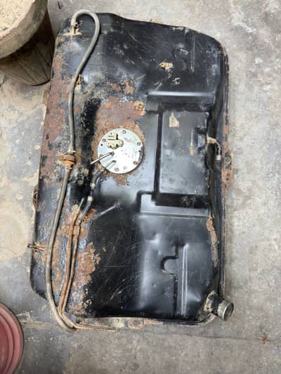 Suzuki cultus 2006 fuel tank with guagae and full assembly