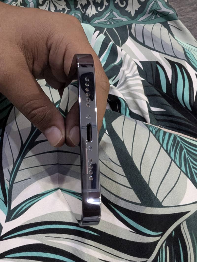 iphone 13 pro max jv 5