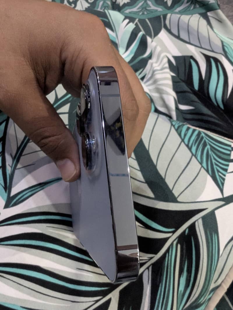 iphone 13 pro max jv 6