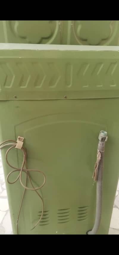 Washing machine available for Sale