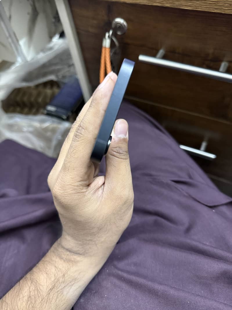 Apple iPhone 17e 2