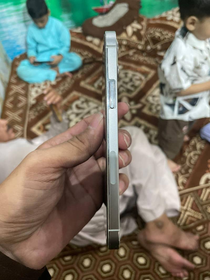 Apple iPhone 12 Pro 3