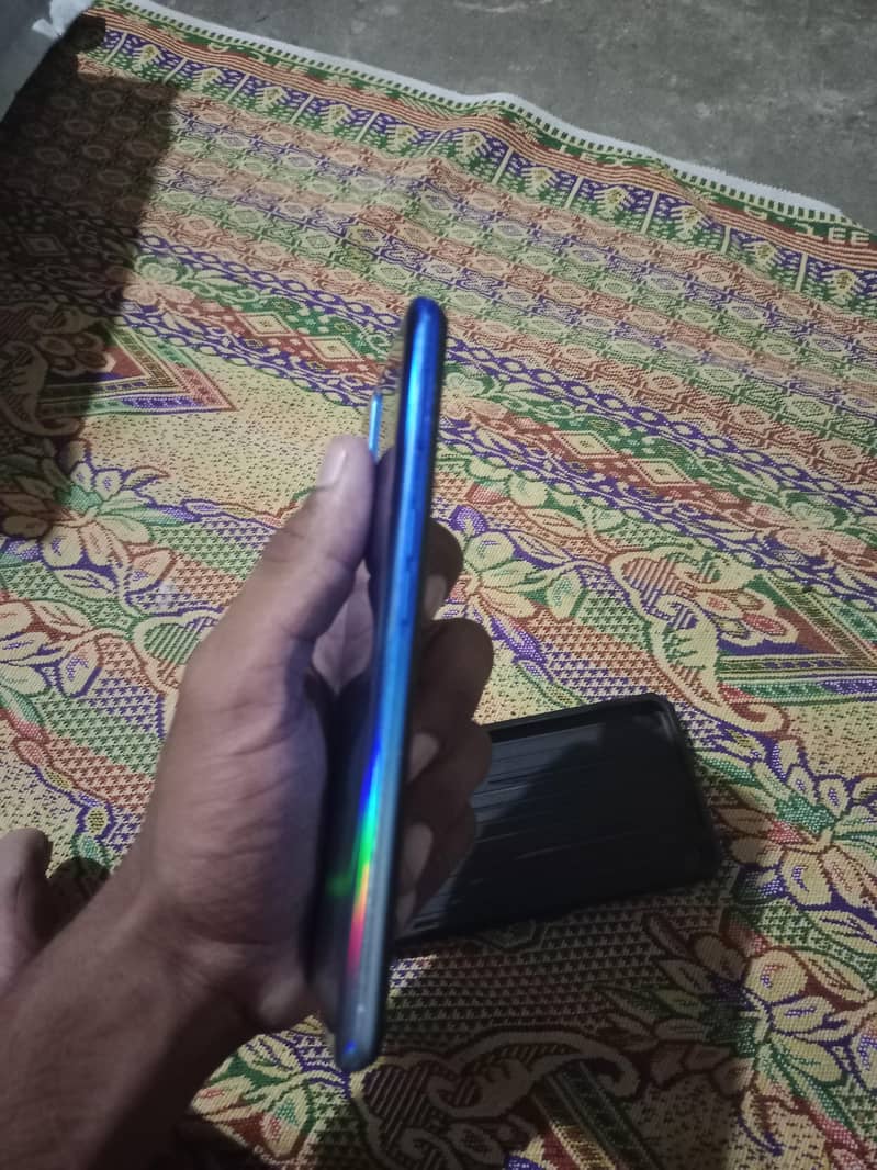 OPPO A54 4